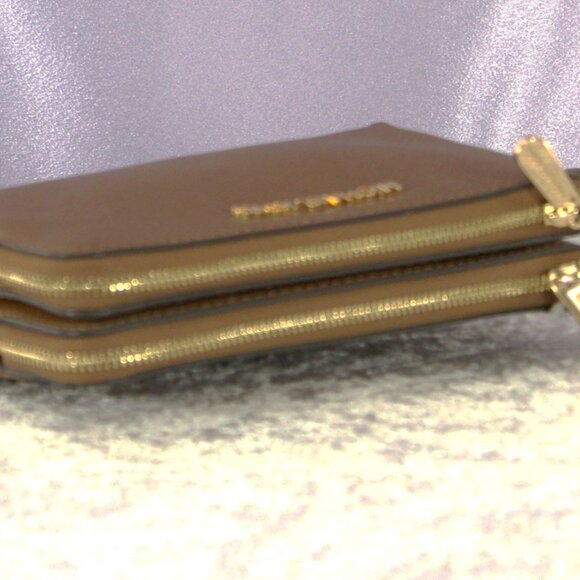 Michael Kors Jet Set Studded Tote + New Jet Set Travel Wristlet Luggage - Picture 10 of 16